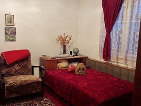 Casa de vânzare 3 camere, în Bucuresti, zona Calea Calarasilor