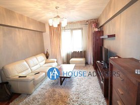 Apartament de închiriat 3 camere, în Bucureşti, zona Universitate