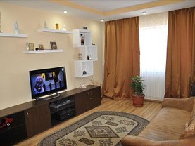 Apartament de vânzare 3 camere, în Sibiu, zona Vasile Aaron