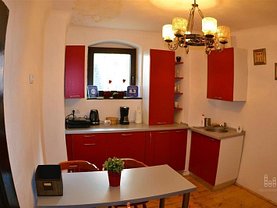 Apartament de vânzare 3 camere, în Sibiu, zona Central