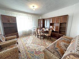 Casa de vânzare 4 camere, în Sibiu, zona Piaţa Cluj