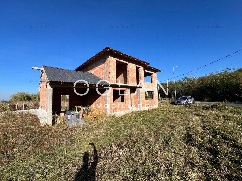 Casa individuala cu Garaj zona Poplaca