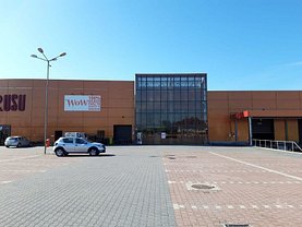 Închiriere spaţiu comercial
