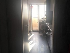 Apartament de vânzare 3 camere, în Constanta, zona Coiciu