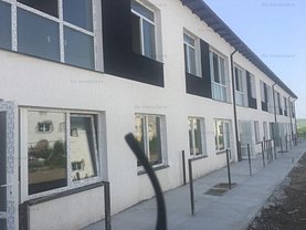 Apartament de vânzare 2 camere, în Valea Lupului