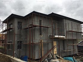 Casa de vânzare 4 camere, în Rediu