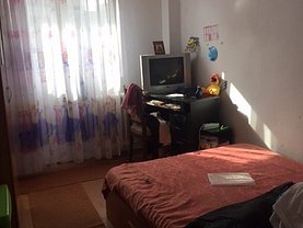 Apartament de vânzare 3 camere, în Bucuresti, zona Dristor