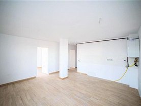 Apartament de vânzare 3 camere, în Floresti