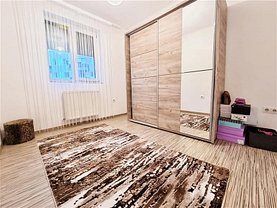 Apartament de vânzare 3 camere, în Floreşti, zona Central