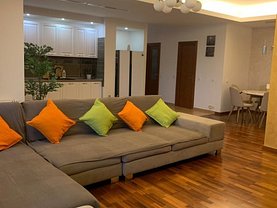 Apartament de vânzare 3 camere, în Bucuresti, zona Pipera