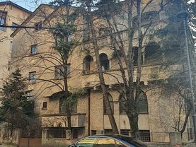 Casa de inchiriat 20 camere, în Bucuresti, zona Primaverii