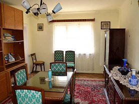 Casa de vânzare 5 camere, în Frumuşani