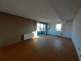 Apartament de vânzare 3 camere, în Floresti