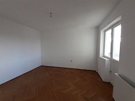 Apartament de vânzare 3 camere, în Cluj-Napoca, zona Campului