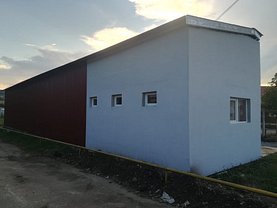 Vânzare spaţiu industrial