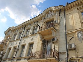 Apartament de vânzare 5 camere, în Bucureşti, zona Unirii