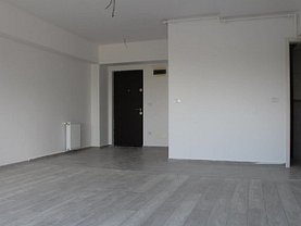 Apartament de vânzare 3 camere, în Bucureşti, zona Fundeni