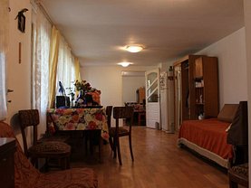 Casa de vânzare 3 camere, în Bucureşti, zona Petricani