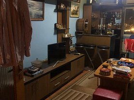 Apartament de vânzare 3 camere, în Bucuresti, zona Crangasi