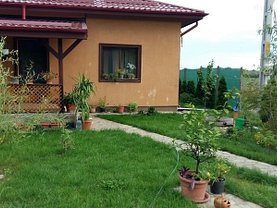 Casa de vânzare 3 camere, în Brezoaele, zona Central