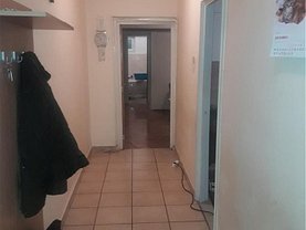 Apartament de vânzare 3 camere, în Bucuresti, zona Titan
