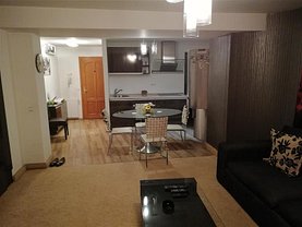 Apartament de vânzare 3 camere, în Ploieşti, zona Central
