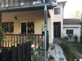 Casa de vânzare 7 camere, în Breaza, zona Lac de Verde