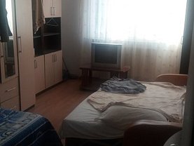 Apartament de închiriat 2 camere, în Râmnicu Vâlcea, zona Central