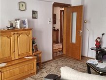 Apartament de vânzare 4 camere în Ramnicu Valcea, Nord