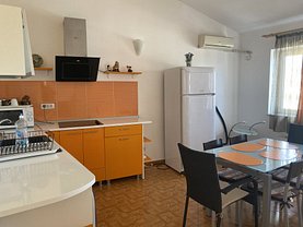 Casa de închiriat 7 camere, în Constanţa, zona Universitate