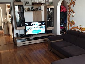 Apartament de vânzare 4 camere, în Bucuresti, zona Berceni