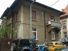 Apartament de vânzare 5 camere, în Bucureşti, zona Gara de Nord