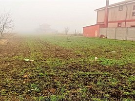 Teren constructii de vânzare, în Lazu
