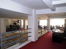 Închiriere spaţiu comercial