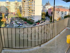 Apartament de închiriat 3 camere, în Sibiu, zona Central