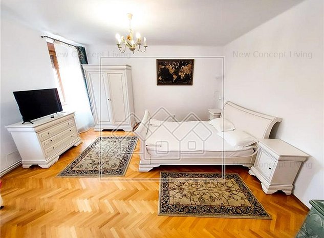 Apartament de vanzare in Sibiu - 3 camere, afacere in regim hotelier - imaginea 1