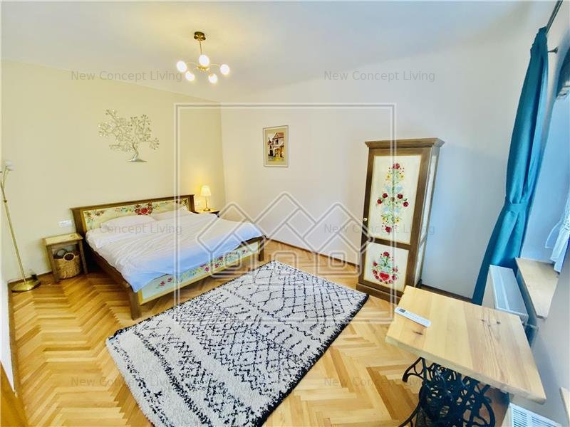 Apartament de vanzare in Sibiu - 2 imobile separate - Zona Centrala - imaginea 1