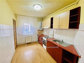 Apartament de vânzare 3 camere, în Sibiu, zona Central