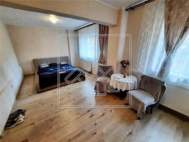 Apartament de vânzare 2 camere, în Alba Iulia, zona Cetate