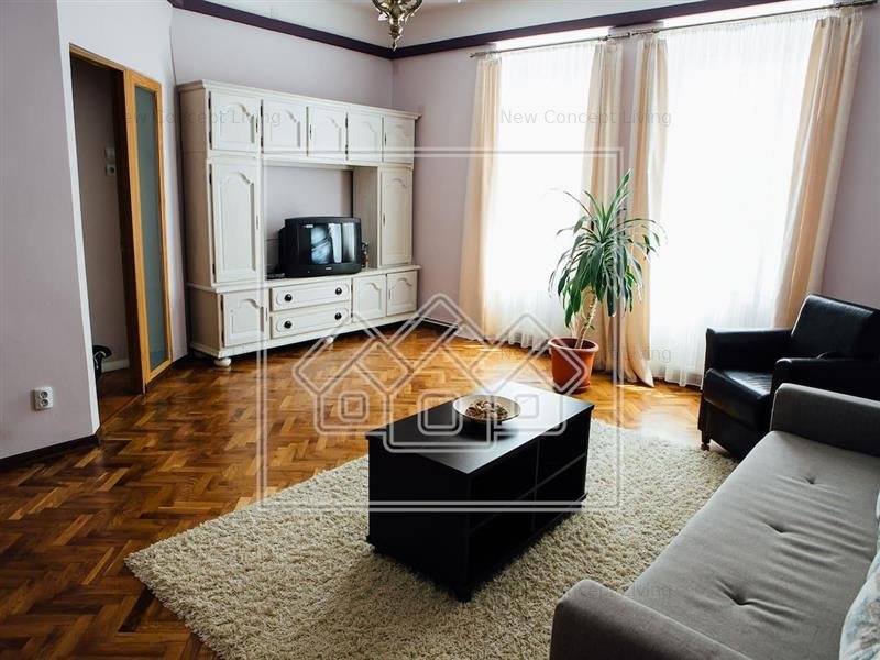 Apartament de vanzare in Sibiu - 3 camere - zona ultracentrala - imaginea 1