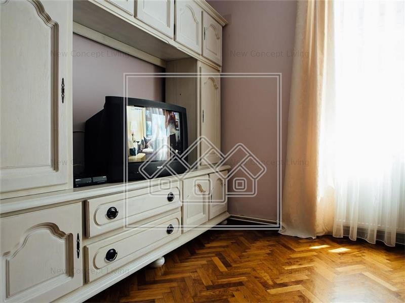 Apartament de vanzare in Sibiu - 3 camere - zona ultracentrala - imaginea 12