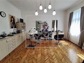 Vânzare spaţiu comercial