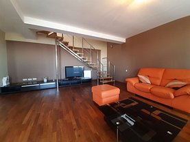 Apartament de închiriat 3 camere, în Braşov, zona Central