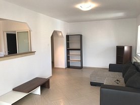 Apartament de vânzare 3 camere, în Braşov, zona Răcădău