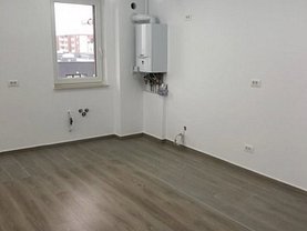 Apartament de vânzare 4 camere, în Brasov, zona 13 Decembrie