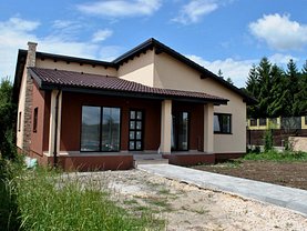 Casa de vânzare 3 camere, în Sanpetru
