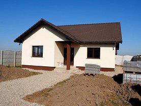 Casa de vânzare 3 camere, în Cristian