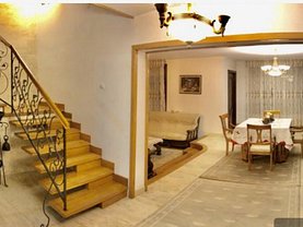 Casa de vânzare 10 camere, în Tărlungeni