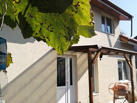 Casa de vânzare 3 camere, în Braşov, zona Stupini