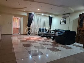 Apartament de închiriat 3 camere, în Constanţa, zona Inel II